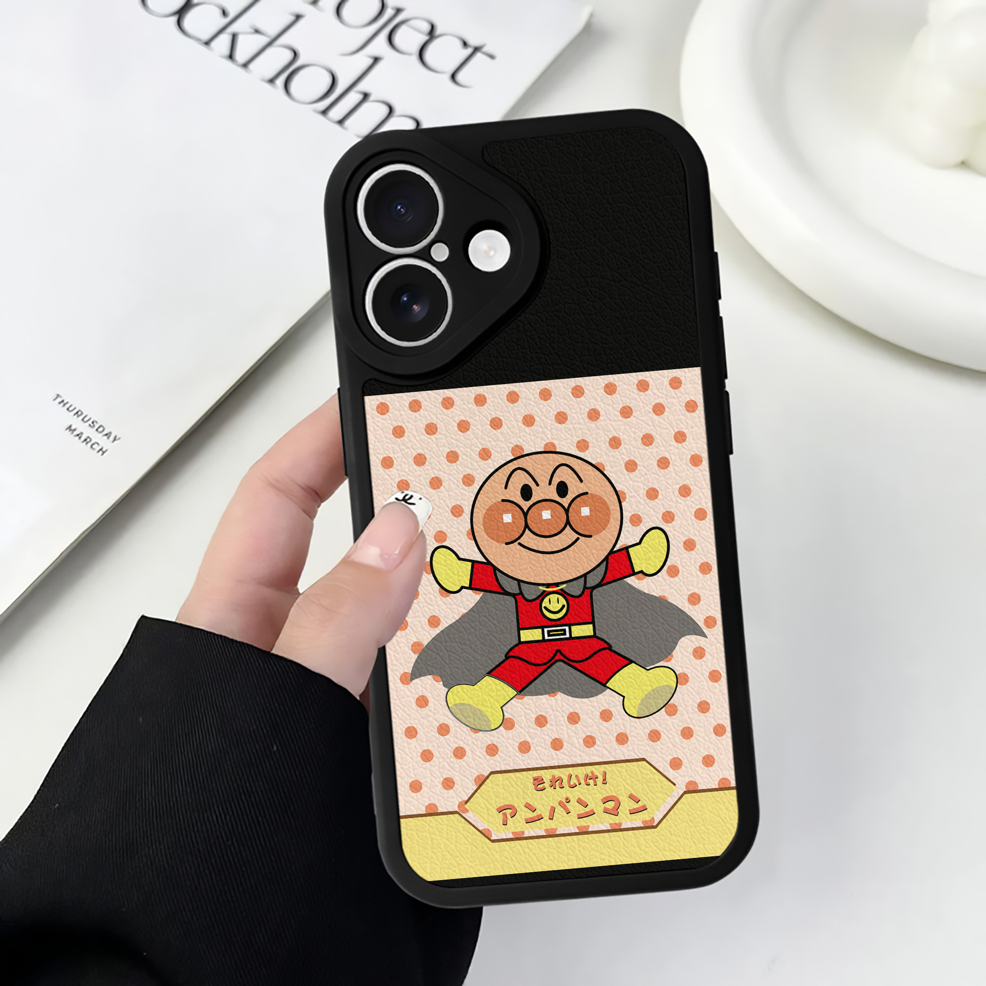 （画像用） アンパンマン Anpanman 【iPhone 16シリーズ対応】シリコンスマホケース（レザー調） 材質：シリコン